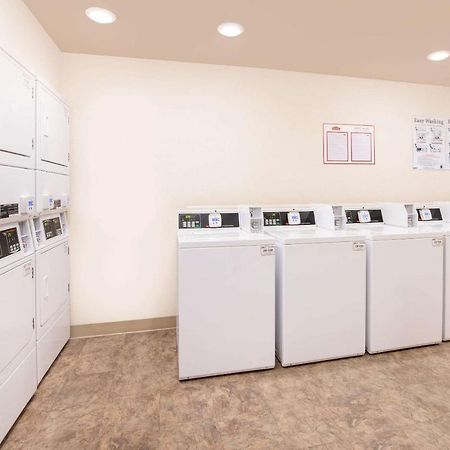 Woodspring Suites Columbus Fort Moore エクステリア 写真